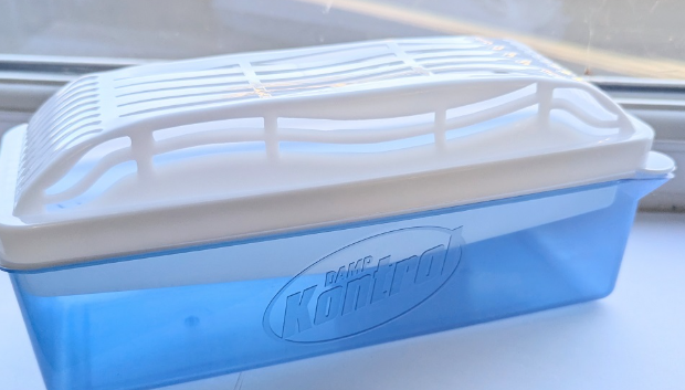 Container Moisture Trap