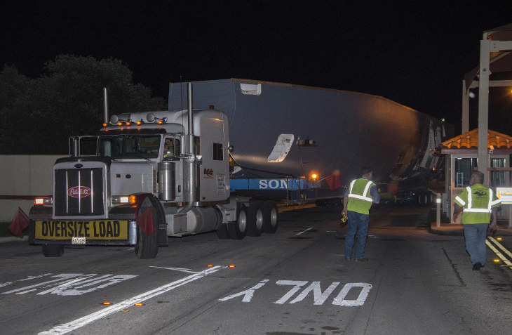 When Does Freight Require an Oversized Load Permit?